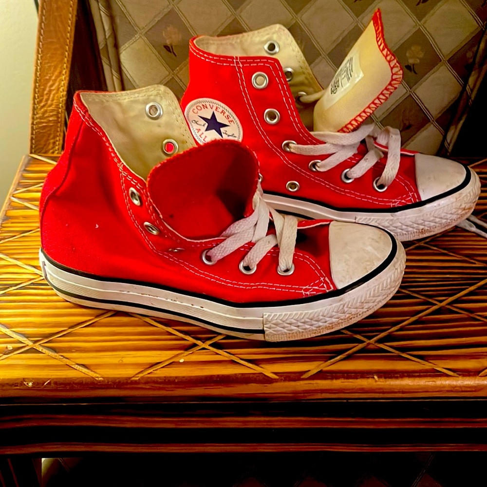 Children converse All stars